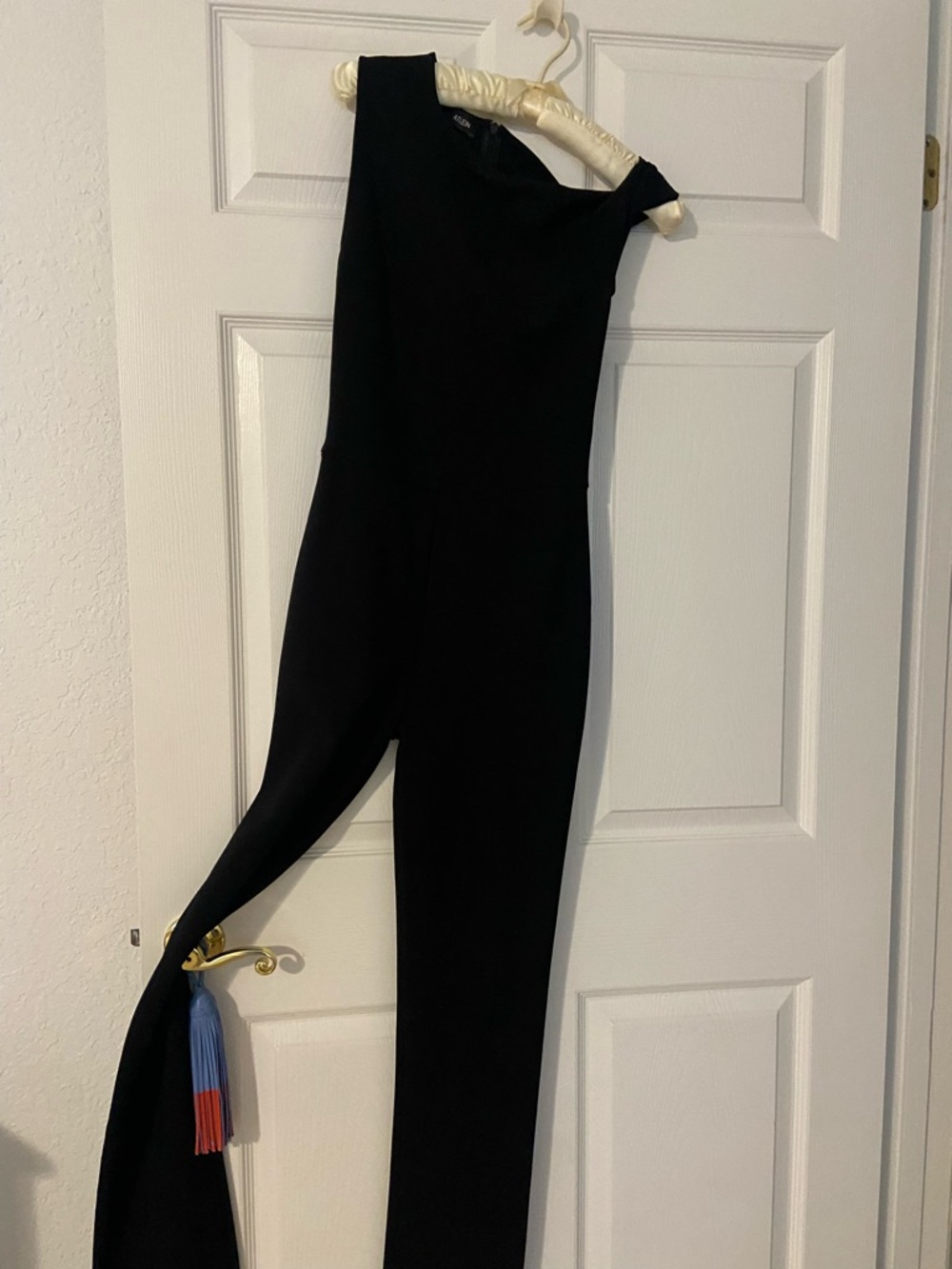Atlein Black One-Shoulder Jumpsuit